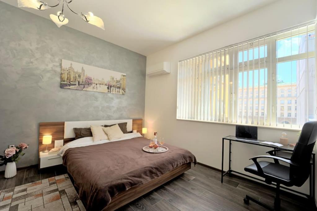 Cozy 2-Bedroom Flat In The Very Center Of Sofia Exteriör bild
