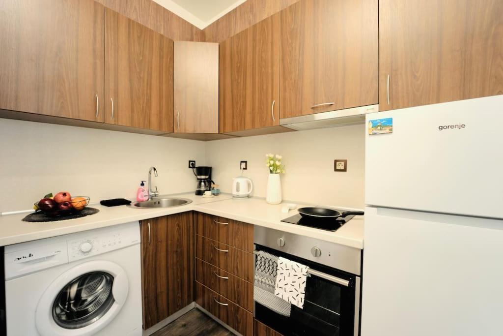 Cozy 2-Bedroom Flat In The Very Center Of Sofia Exteriör bild